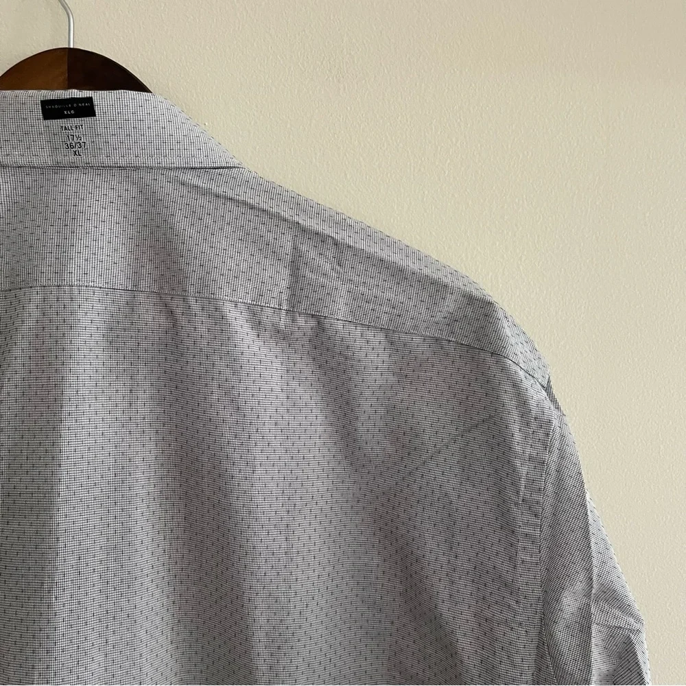 NWT Shaquille O’Neall Button-Up Shirt